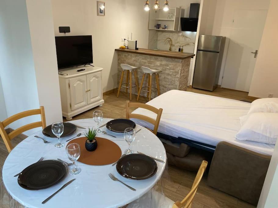 Appartement Residence Vacances Amandier Арль Екстер'єр фото