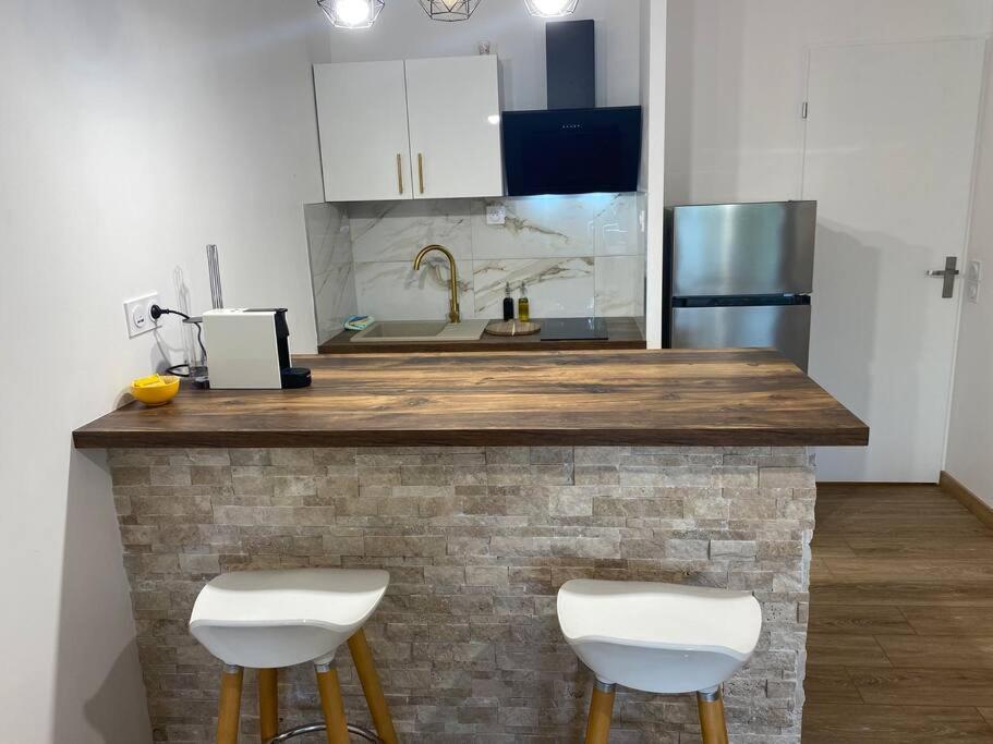 Appartement Residence Vacances Amandier Арль Екстер'єр фото